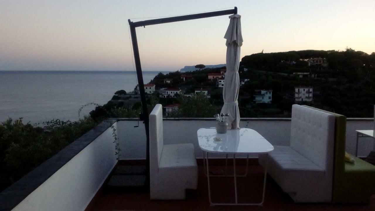 Il Capriolo Bed & Breakfast Celle Ligure Exterior photo